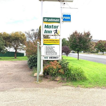 Bradman Motor Inn Cootamundra Exterior foto
